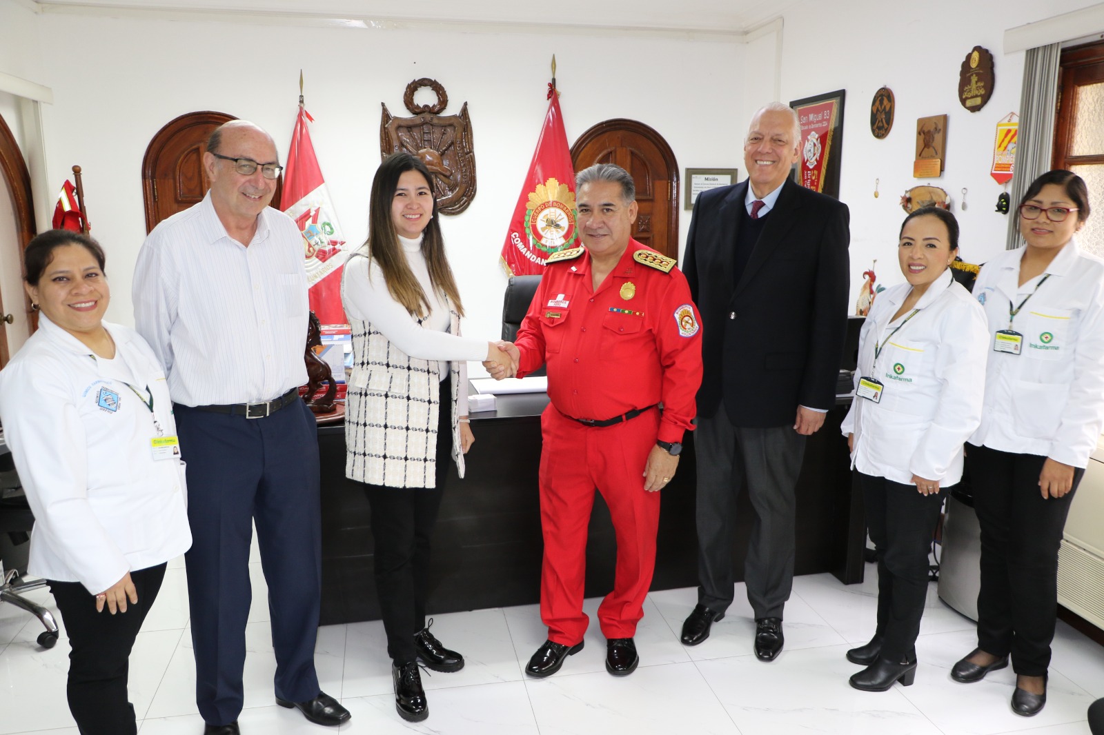 Inkafarma y el Patronato Nacional Pro Bomberos del Perú se unen para apoyar a los bomberos en la lucha contra los incendios forestales