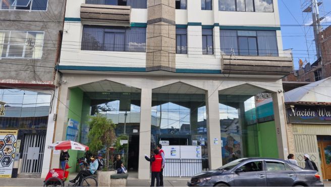Junín.- La Contraloría General de la República detectó irregularidades en el Servicio de Administración Tributaria de Huancayo (SAT Huancayo). Se descubrió la transferencia ilegal de S/ 47,027.84 provenientes de descuentos a trabajadores hacia una cuenta del Comité de Administración del Fondo de Asistencia y Estímulo (CAFAE), lo que va contra la normativa vigente.