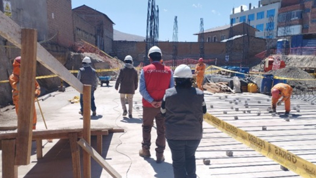 Puno. – La Contraloría General identificó diversas deficiencias en la ejecución del proyecto "Creación de los servicios culturales para la participación de la población en las industrias culturales y las artes en el teatro municipal del distrito de Yunguyo". 