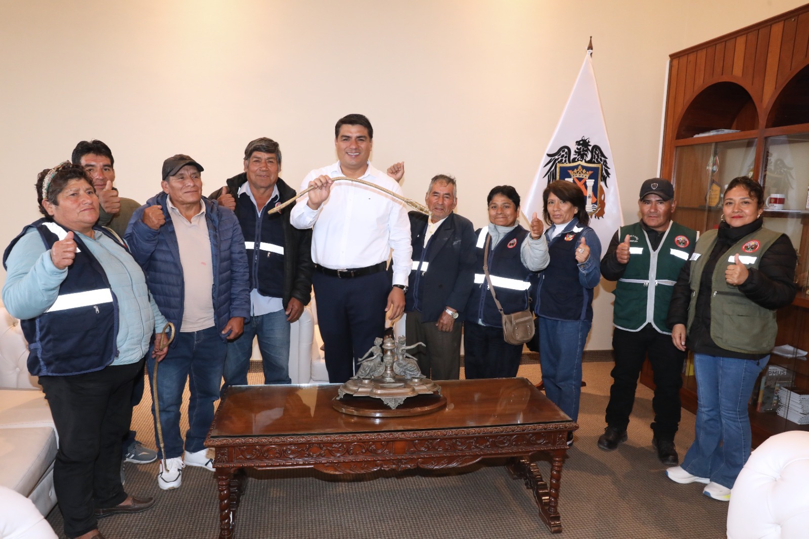 Ronderos de Poroto se reúnen con Mario Reyna para solicitar apoyo
