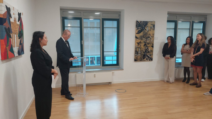 “Pasión entre dos culturas”: Embajada del Perú en Alemania inaugura muestra pictórica de artista peruana