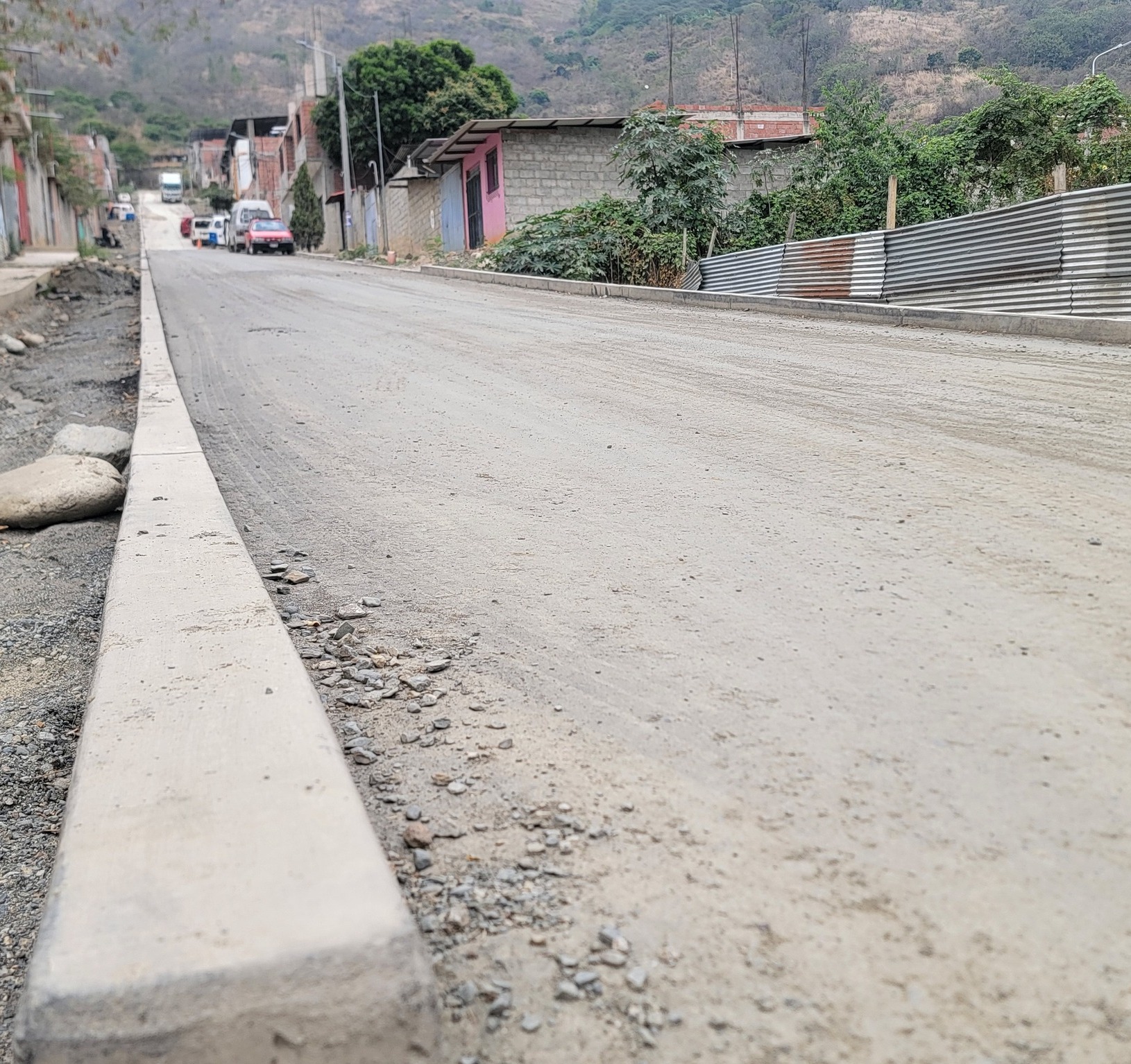 Avance del 70% en la obra de creación del servicio de movilidad urbana mediante pistas y veredas en 11 calles de Barrial Alta