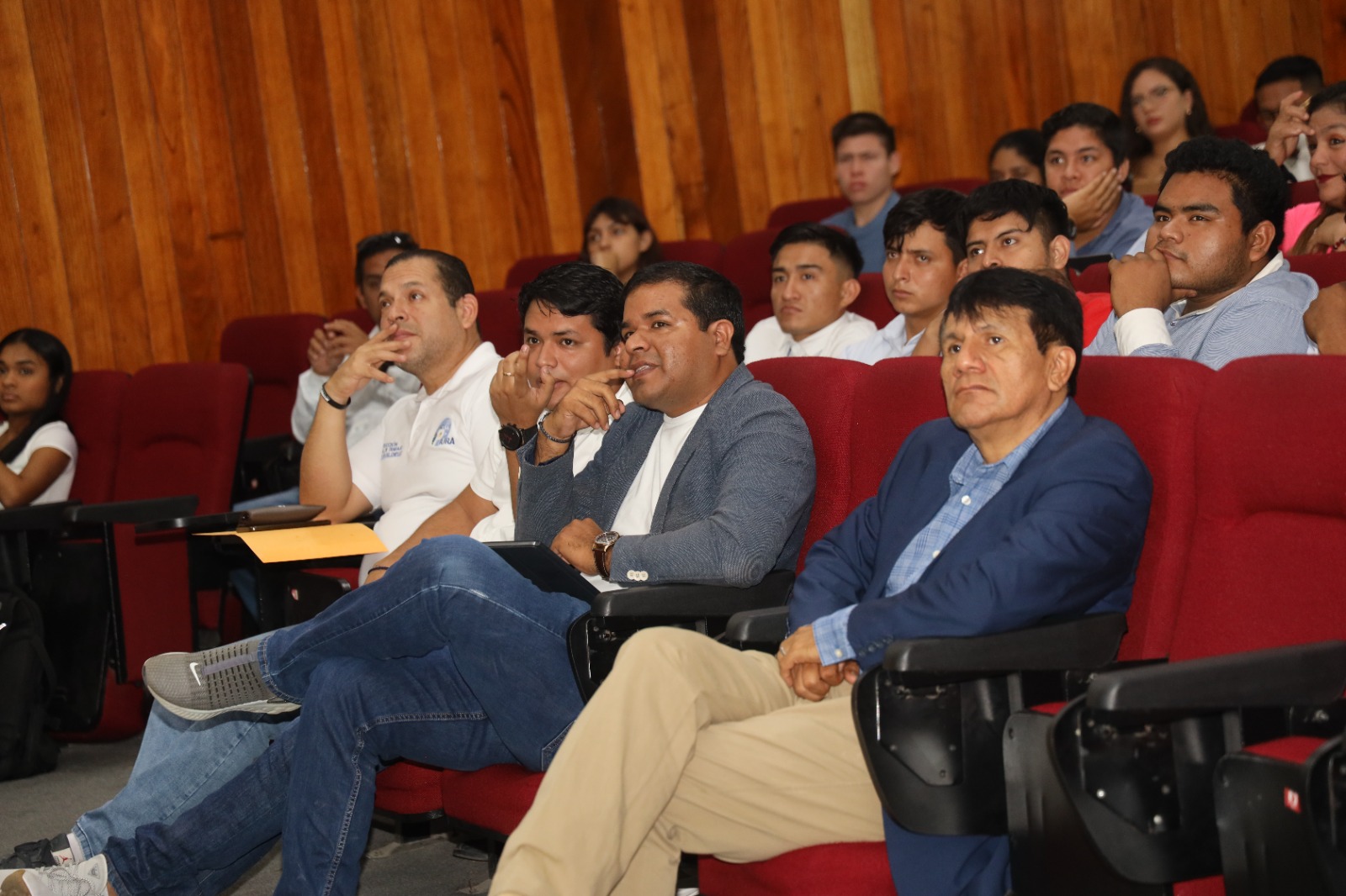 Gobierno Regional motiva a jóvenes para el emprendimiento y el éxito, durante ‘Expo Joven 2024’