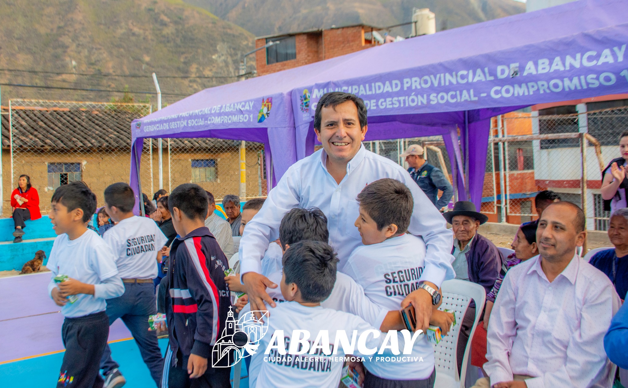 📢💯Iniciamos Con La Recuperación De Losas Deportivas: Un Compromiso Con La Integración Y El Bienestar Comunitario.