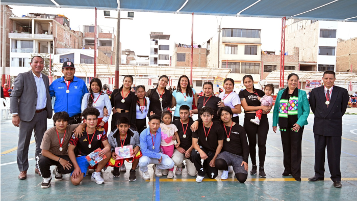 El CEBA 146 "Su Santidad Juan Pablo II" se adjudicó el tercer puesto.