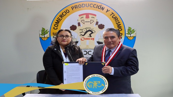 Rector firmó convenio con la Cámara de Comercio, Producción y Turismo de Chancay.