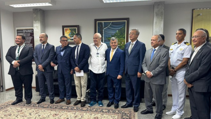 Presentan oportunidades comerciales del puerto de Chancay en Manaos