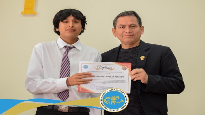 Se realizó la ceremonia de bienvenida a los cachimbos del semestre académico 2024-II.
