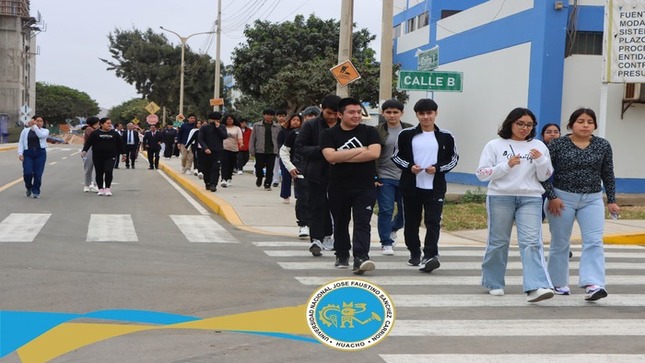 Un total de 1355 postulantes de las sedes de Huacho, Huaral y Barranca del Centro Preuniversitario rindieron su examen modalidad CPU correspondiente a julio – setiembre.
