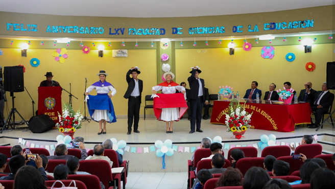 Facultad de Ciencias de la Educación inaugura semana cultural por IXV Aniversario de creación.