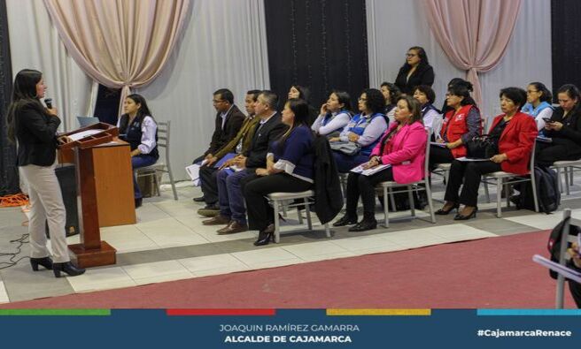π La provincia de Cajamarca se enfrenta a la problemΓ‘tica de la trata de personas. Para hacer frente a esta situaciΓ³n, la Municipalidad Provincial de Cajamarca, junto con los integrantes del ComitΓ© de AcciΓ³n contra la Trata de Personas, han emprendido acciones preventivas.
π‘οΈ Estas acciones incluyen la socializaciΓ³n de informaciΓ³n sobre la trata de personas y la comisiΓ³n de este delito en la provincia. AdemΓ‘s, se ha brindado asistencia tΓ©cnica a los diferentes distritos de la provincia, con el objetivo de que cada uno pueda conformar su propio ComitΓ© de Trata de Personas.
π« De esta manera, se busca establecer lΓmites claros y eficaces a las personas involucradas en este tipo de actividades delictivas.
#CajamarcaRenace