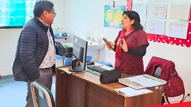 Director Ejecutivo realiza visita inopinada a los establecimientos de salud.