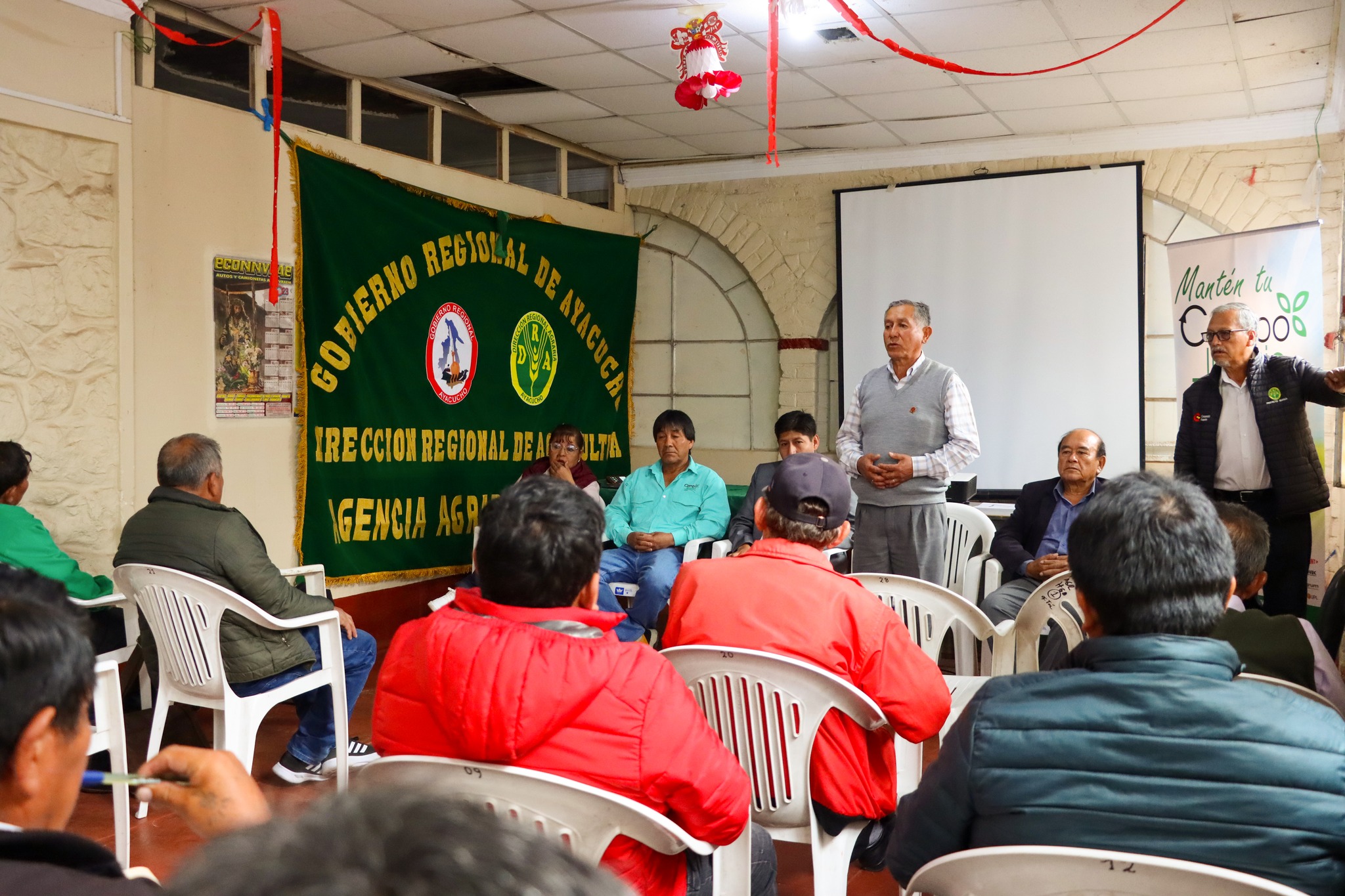 DRA Ayacucho promueve ciclo de conferencias por el Día de la Técnica Agraria. 