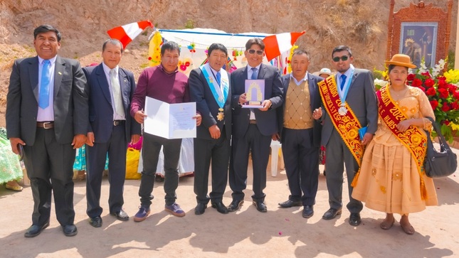 Municipalidad Provincial de Puno saluda al barrio Señor Huanca por celebrarse su XXXIV Aniversario