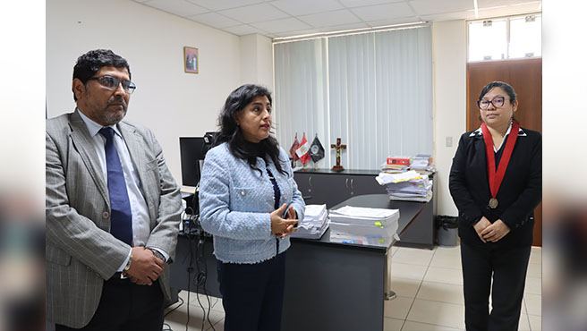 Durante la fecha de puesta en marcha del EJE comercial en el Callao, la secretaria técnica del EJE, Edith Sicha Juárez, realizó una visita de monitoreo para verificar el funcionamiento de esta reforma 