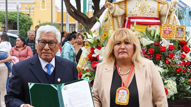  Recibimiento a la Comisión de Fiesta de la Asociación del Mercado de Abastos Virgen de las Mercedes