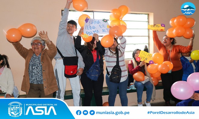 En el marco del inicio de la primavera, la Municipalidad Distrital de Asia a través del Centro Integral del Adulto Mayor de Asia (CIAM), agasajó a las personas de edad por su valioso aporte en la comunidad, trasmitiendo valores a las nuevas generaciones.
La actividad estuvo encabezada por el alcalde Isaias Alcántara Malásquez, quien coronó a las Reinas de la Primavera 2024, ganadores de sus Anexos. Ellas estuvieron muy felices de participar de la celebración llena de alegría y emoción.
Asimismo, los adultos mayores compartieron un almuerzo de confraternidad y mucho baile, celebrando así la llegada de la primavera con entusiasmo y optimismo.
Finalmente el burgomaestre asiano se comprometió una vez más seguir trabajando por los adultos mayores, cuyas vidas están llenas de experiencias y aprendizaje que nos sirven de ejemplo y enseñanza.