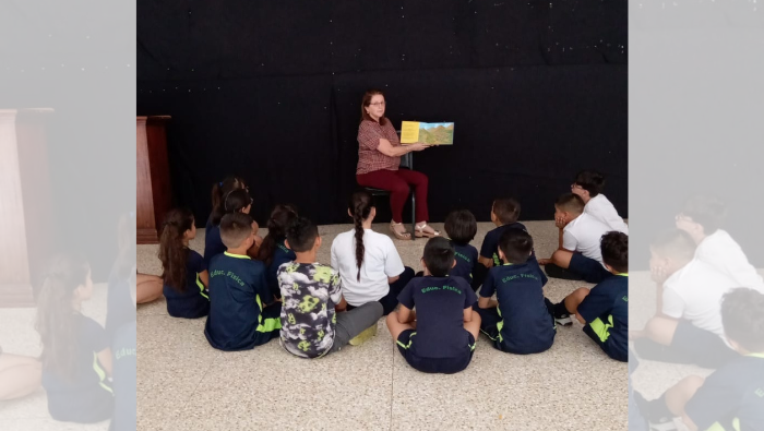 “Cuentacuentos peruanos”: Embajada del Perú en Costa Rica promociona la cultura nacional en colegios locales
