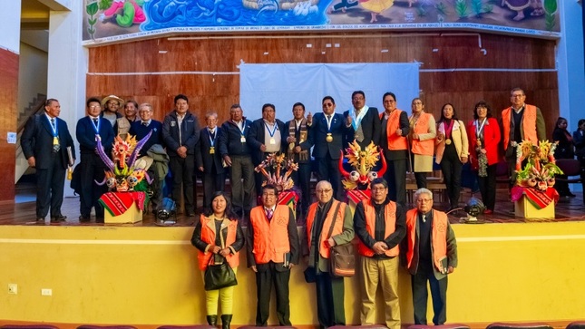Previo al Gran Primer Congreso Nacional de la Diablada puneña se realizó el conversatorio "Cuna de la diablada" en Juli, la roma de américa