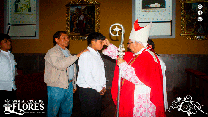 Santa Cruz de Flores recibe la visita del Monseñor Ricardo García para una emotiva misa de confirmación