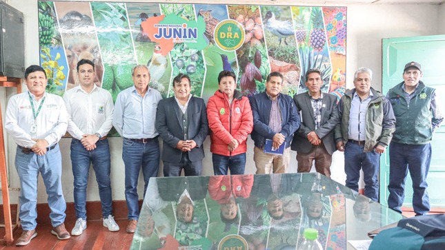 Fotografía protocolar de la Comisión Interregional de Agricultura.