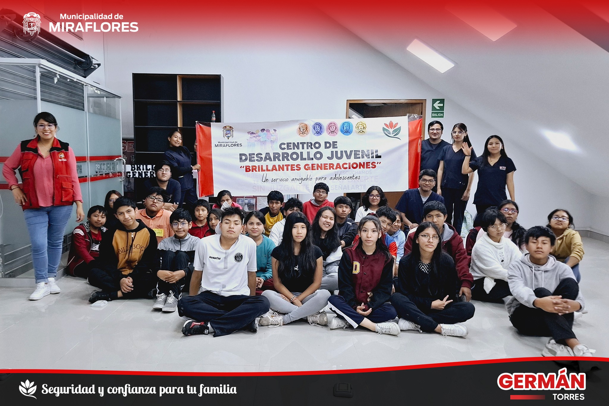 Fotografía de los jóvenes que participaron en el taller juvenil en "Brillantes Generaciones"