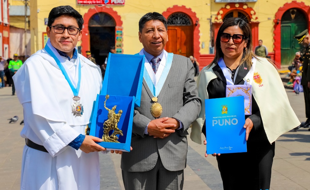 Se realizó ceremonia central por el XLVII Aniversario de las Fuerzas Armadas y homenaje a Nuestra Señora de la Merced