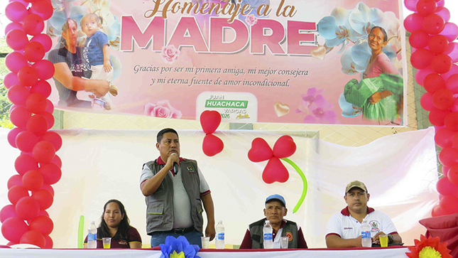 Por el “Día de la Madre” rinden merecido homenaje a las madres en el distrito de Cielo Punco