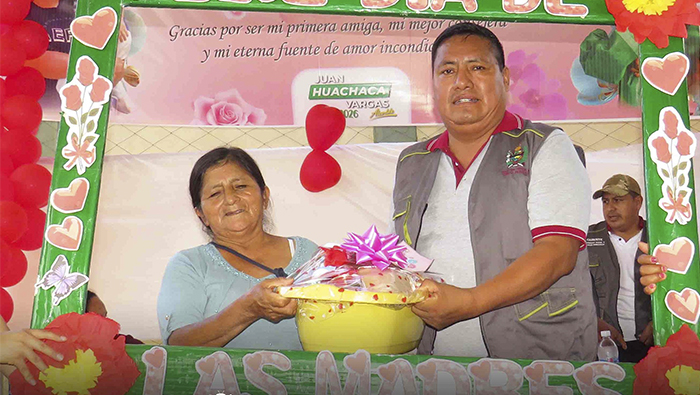 Por el “Día de la Madre” rinden merecido homenaje a las madres en el distrito de Cielo Punco
