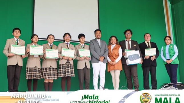 Se Realizó con Éxito el Gran Concurso de Conocimiento "Yo si se" entre las Instituciones Educativas de Nuestro  Distrito