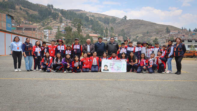 Alumnos del colegio Fe Y Alegría visitan la DRTC