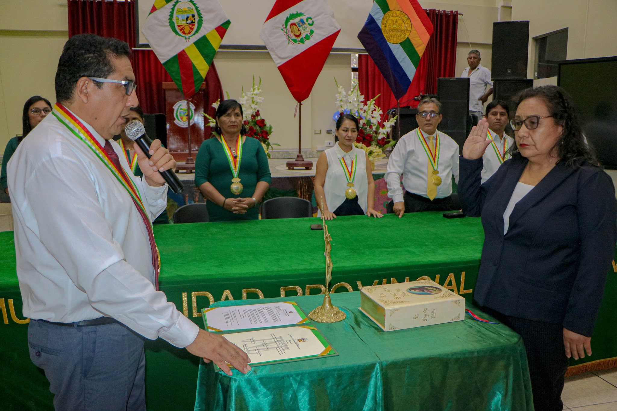 Destacada profesional Dra. Marleny León Warthon juramenta como regidora de la Municipalidad Provincial de La convención