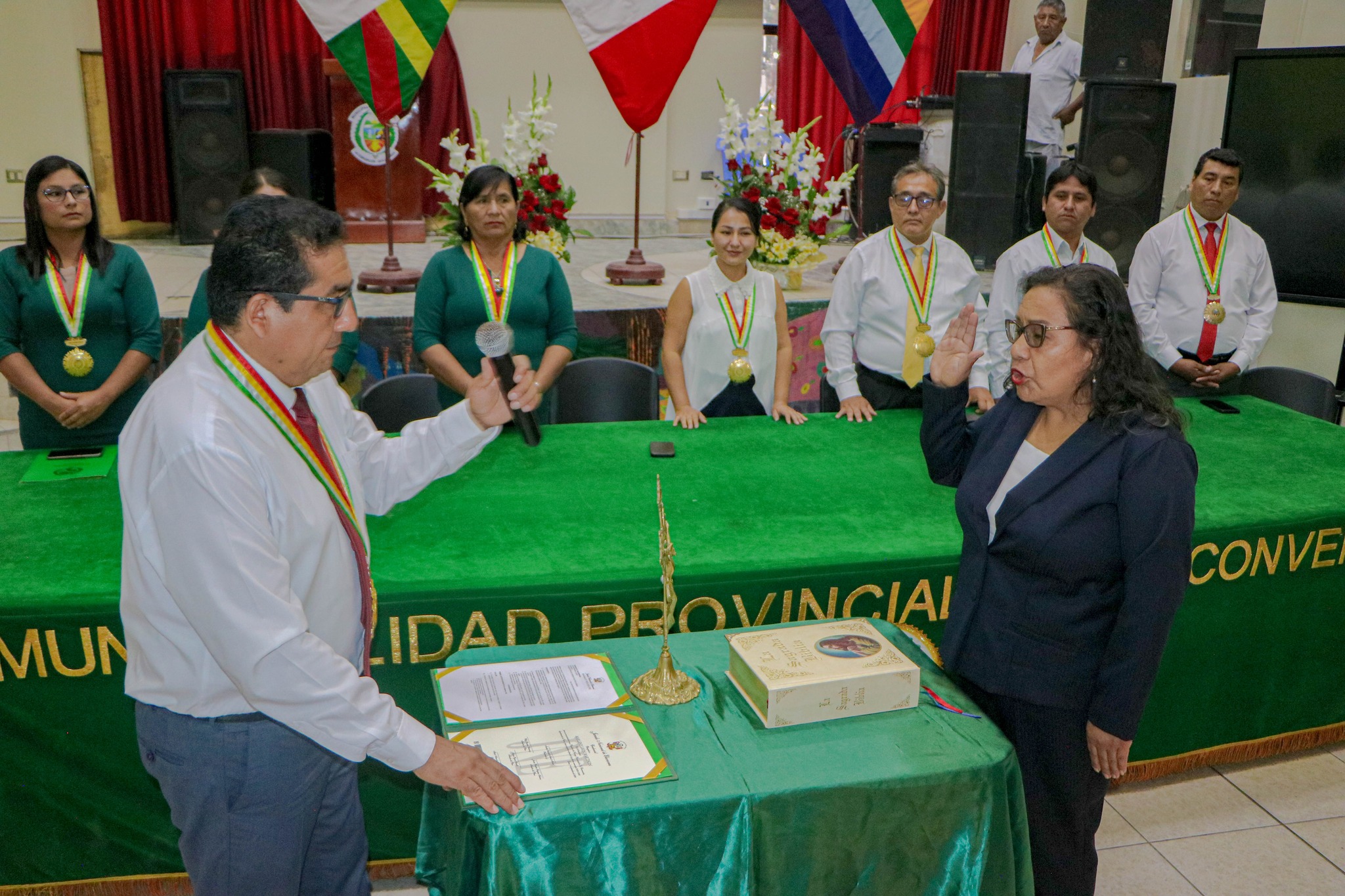 Destacada profesional Dra. Marleny León Warthon juramenta como regidora de la Municipalidad Provincial de La convención