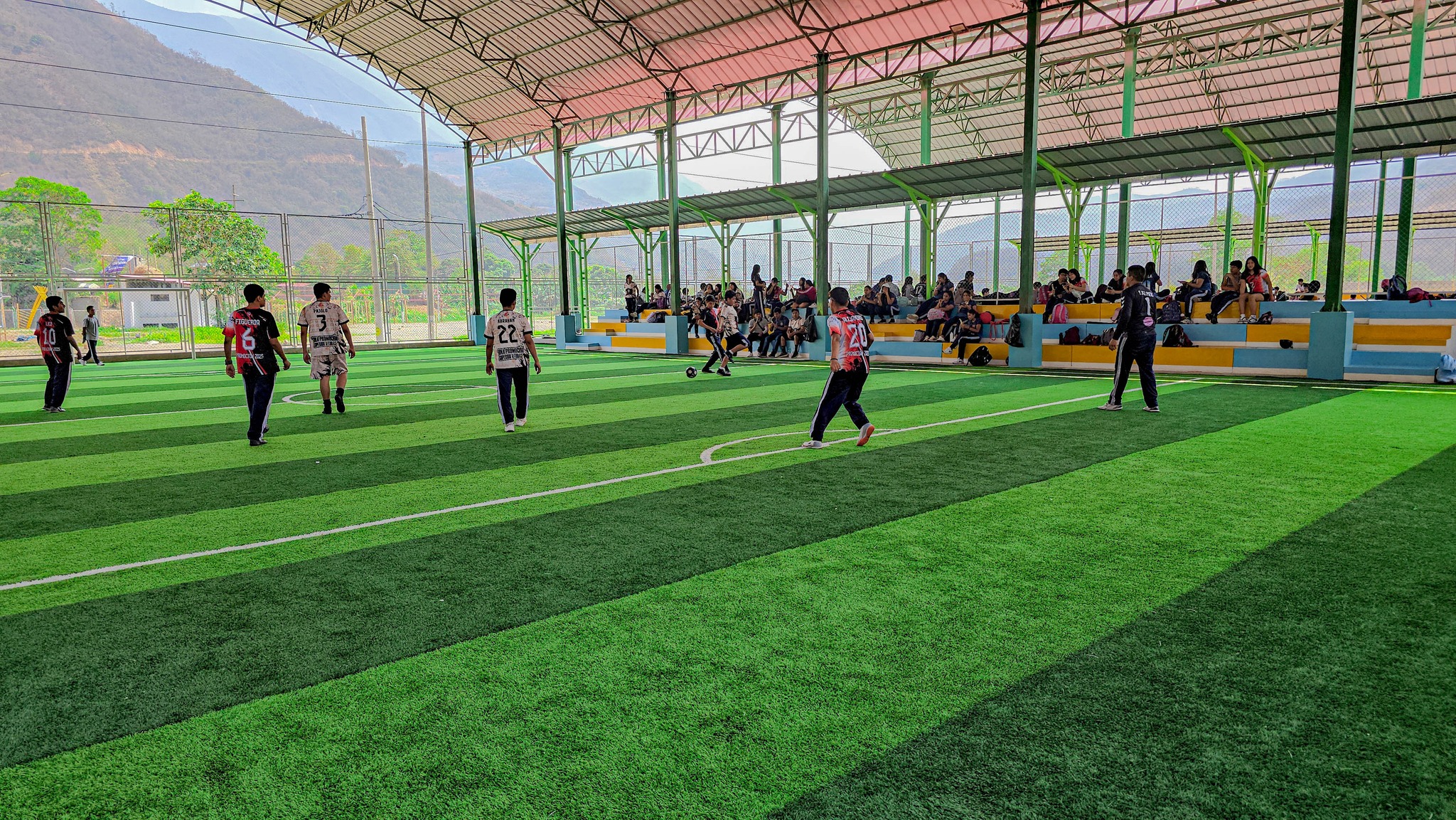 Más de 3 mil niños y jóvenes disfrutaron del ingreso libre a las piscinas y espacios deportivos por el día del estudiante