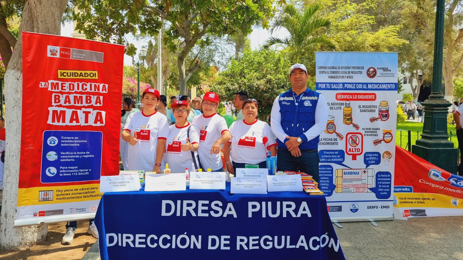El director ejecutivo de Regulación y Fiscalización Sanitaria, Ing. Néstor Rodríguez Atocha, instó a la ciudadanía a estar alerta y evitar adquirir medicamentos en lugares de dudosa procedencia.