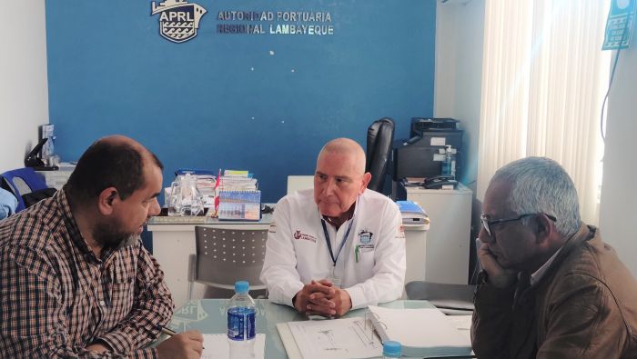 Grupo ORIENTING visita la Autoridad Portuaria Regional de Lambayeque