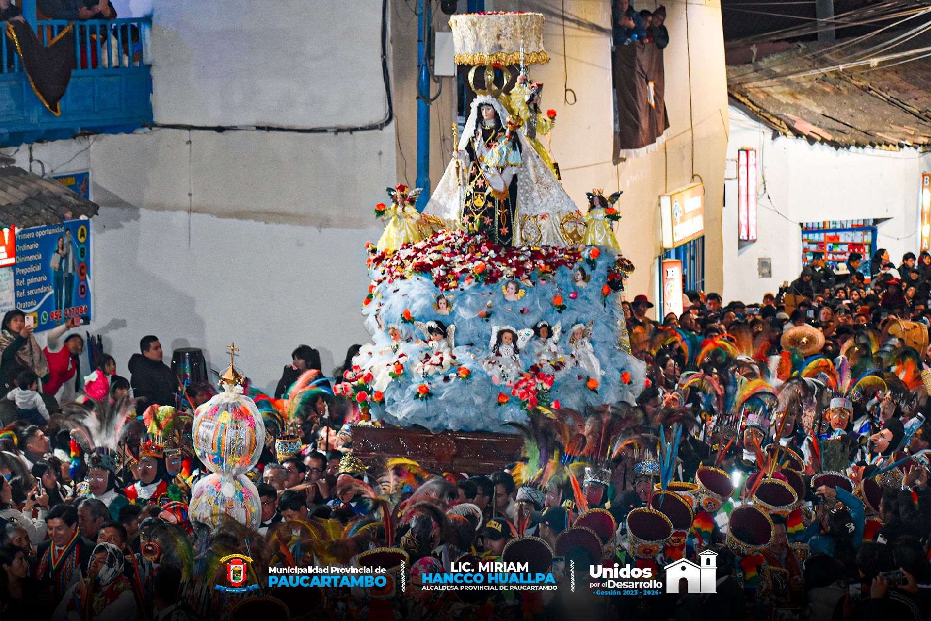 Archivo Imagen de la Procesión de la Virgen del Carmen por las Principales Calles de Paucartambo en su Día Central
