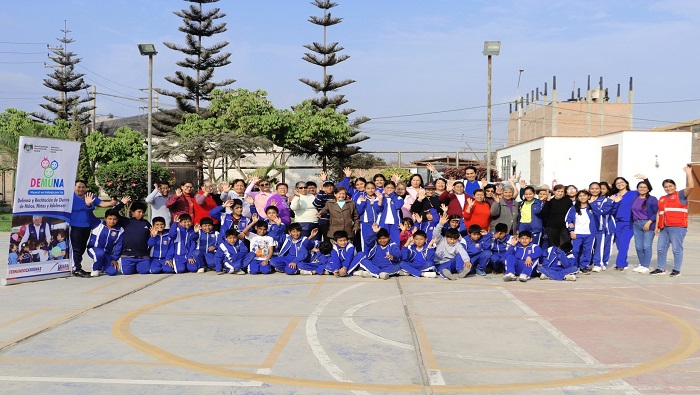 II Encuentro Intergeneracional en Huaral : juegos de antaño "volvemos a ser niños"