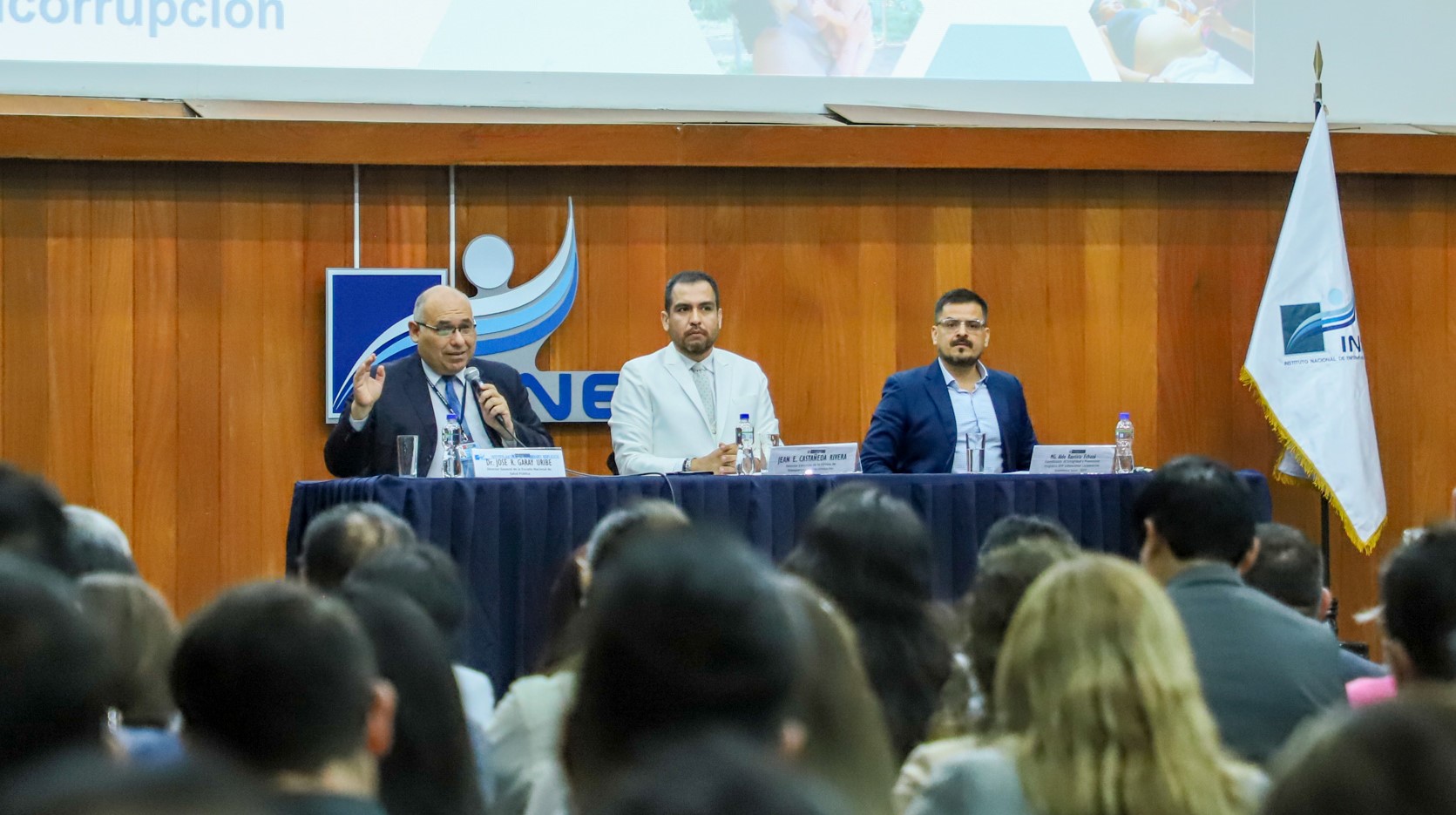 Dr. José Rodolfo Garay Uribe, director general de la Escuela Nacional de Salud Pública.