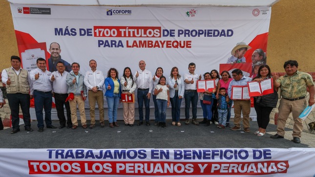 Ministro Durich Whittembury en Lambayeque