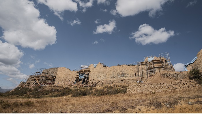 Trabajos de investigacióny conservación en la Muralla Oeste de Marcahuamachuco