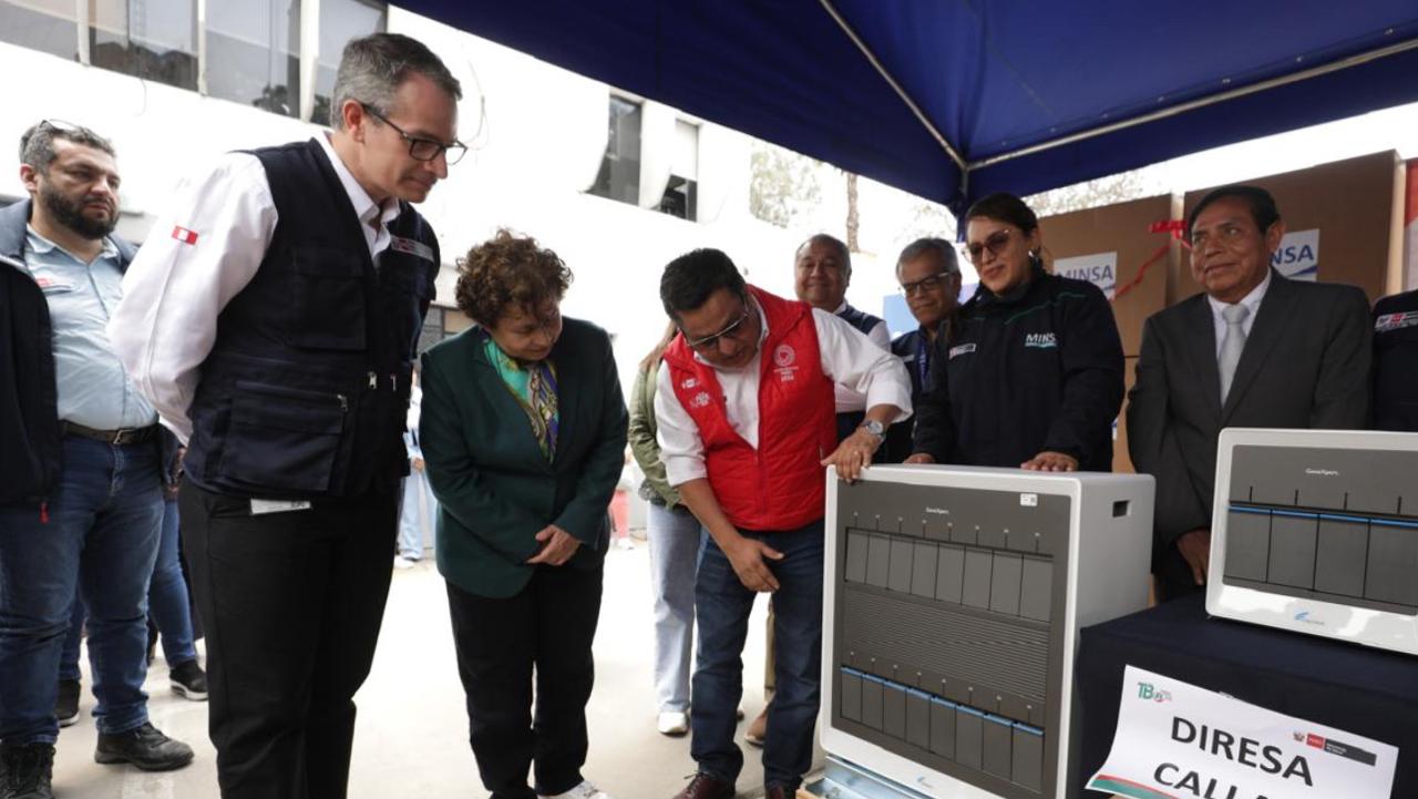 Minsa entregó equipos de última generación que posicionan al Perú como líder en la región en la optimización del diagnóstico y tratamiento oportuno de la tuberculosis