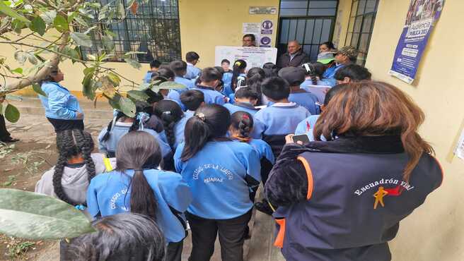 Estudiantes del colegio La Libertad de Huaraz visitan instalaciones de la DRTC para conocer labores dentro de la institución