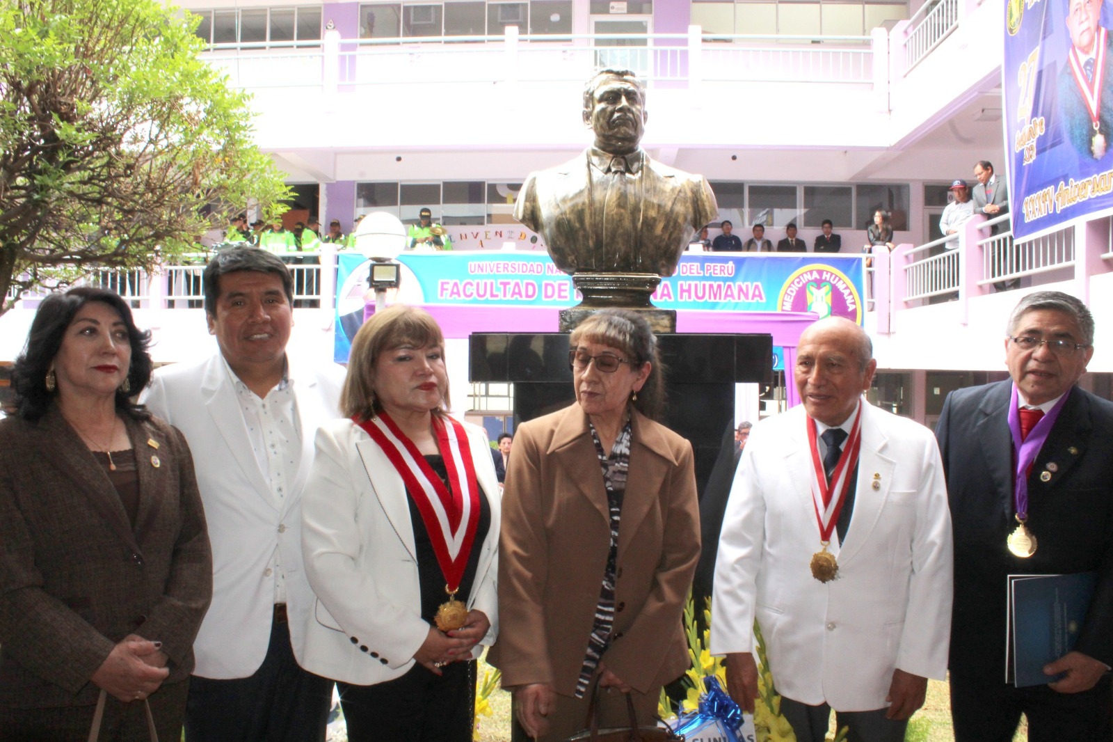 Encuentro entre el personal de la UNCP e IREN CENTRO.