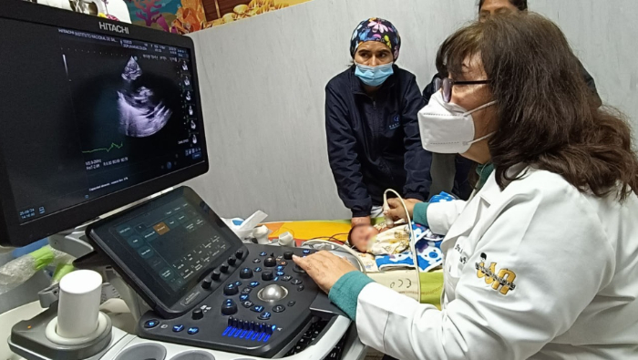 En el Servicio de Cardiología se realizan diversos exámenes como electrocardiogramas (20 por día), ecocardiogramas (15 al día), angiografía, Holter (entre 1 y 2 pacientes diario), y otros, precisó la Dra. Silvia Alegre.