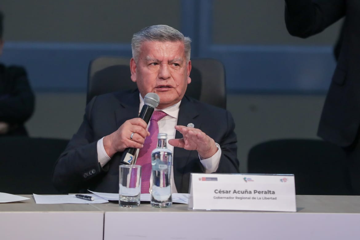 César Acuña pide al gobierno destrabar obras de Ex ARCC en La Libertad