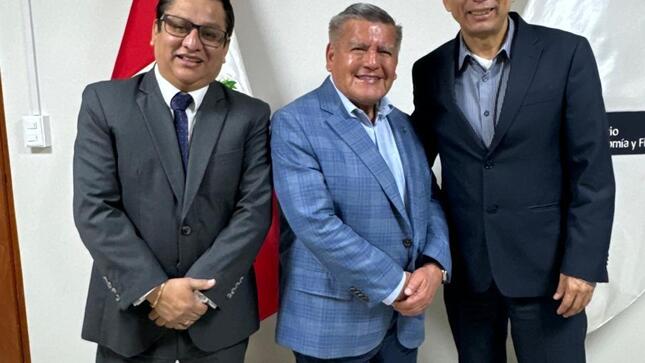 César Acuña consigue s/ 100 millones para contratar a 1