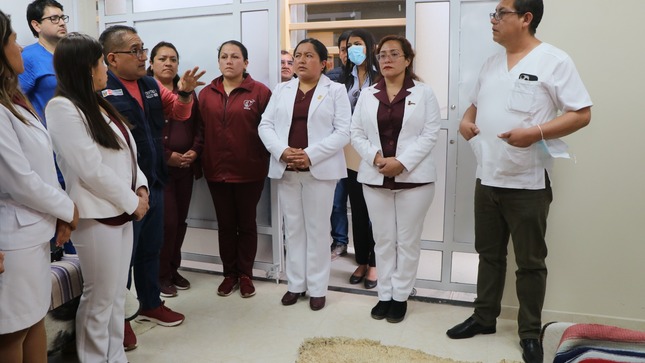 Gore inauguró módulo de alojamiento temporal para gestantes en hospital César Vallejo