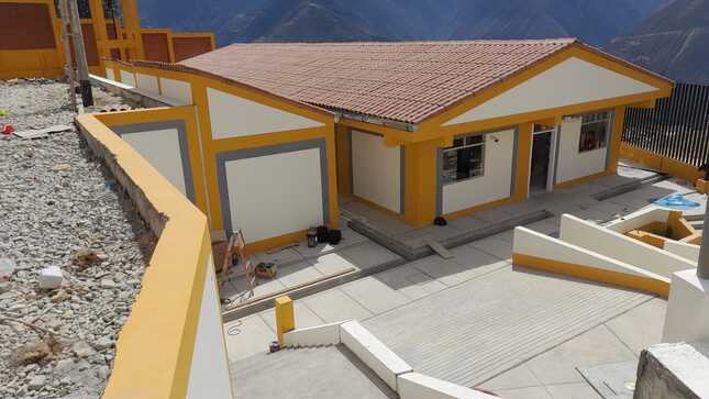 10 mil pobladores de Pias tienen por primera vez un centro de salud donde atenderse