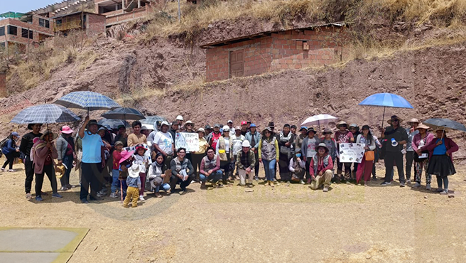 pobladores en talleres de educación sanitaria